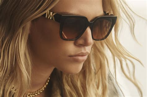 Michael Kors – EssilorLuxottica Vision Source Brand Guide